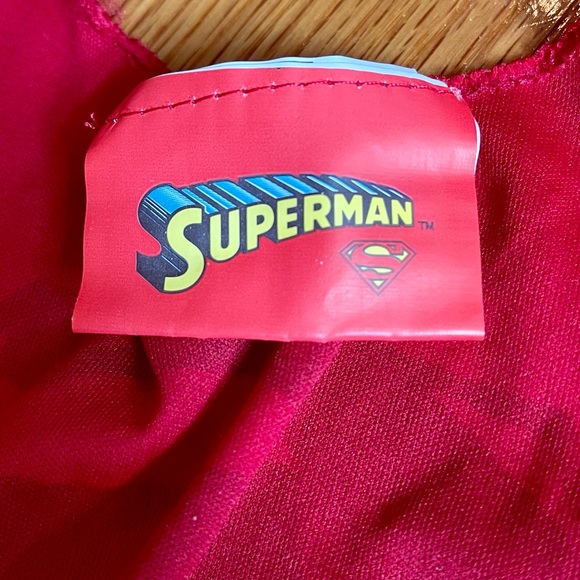 Superman Muscle Costume w/ Detachable Cape Size 2/3 (pls read full description) - Picture 8 of 10
